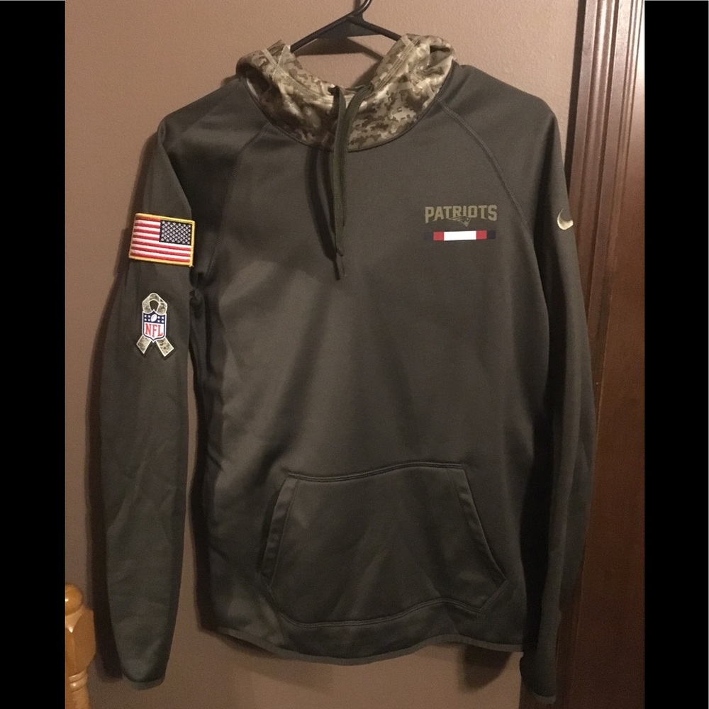 New England Patriots Women’s Hoodie